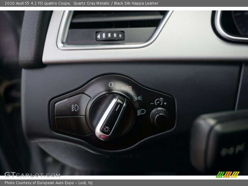 Quartz Gray Metallic / Black Silk Nappa Leather 2010 Audi S5 4.2 FSI quattro Coupe