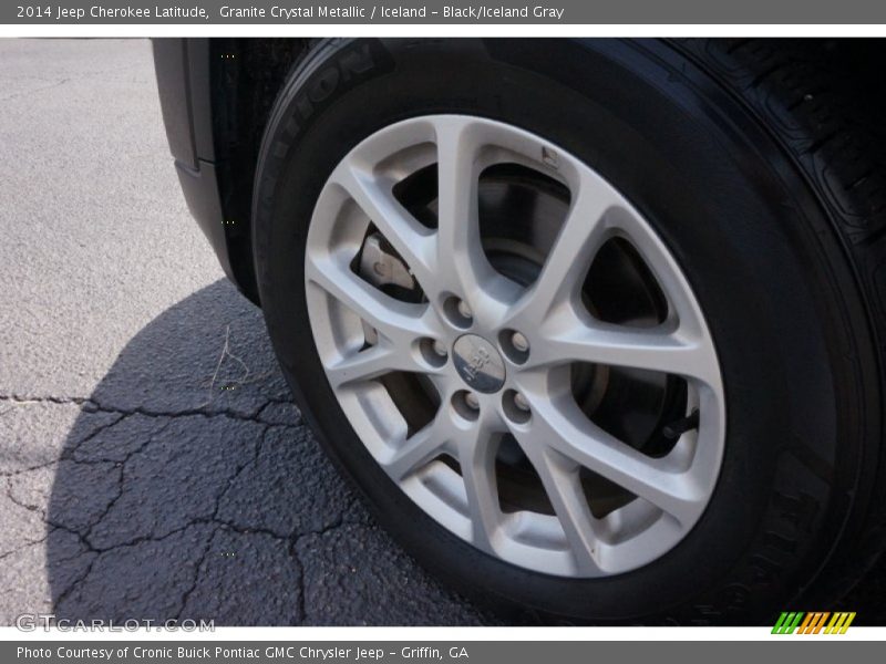 Granite Crystal Metallic / Iceland - Black/Iceland Gray 2014 Jeep Cherokee Latitude