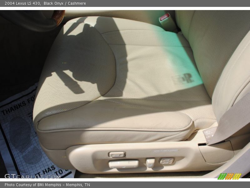 Black Onyx / Cashmere 2004 Lexus LS 430