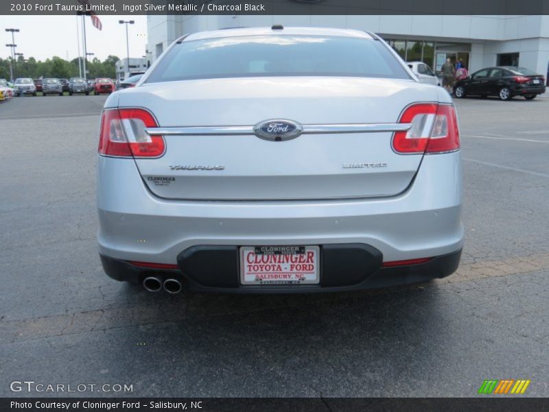 Ingot Silver Metallic / Charcoal Black 2010 Ford Taurus Limited