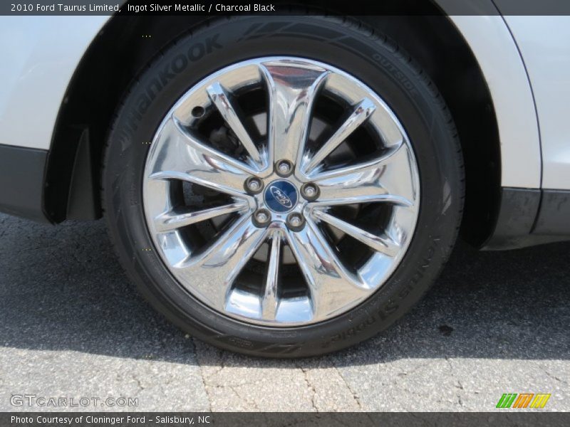 Ingot Silver Metallic / Charcoal Black 2010 Ford Taurus Limited