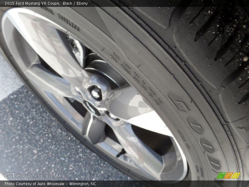 Black / Ebony 2015 Ford Mustang V6 Coupe