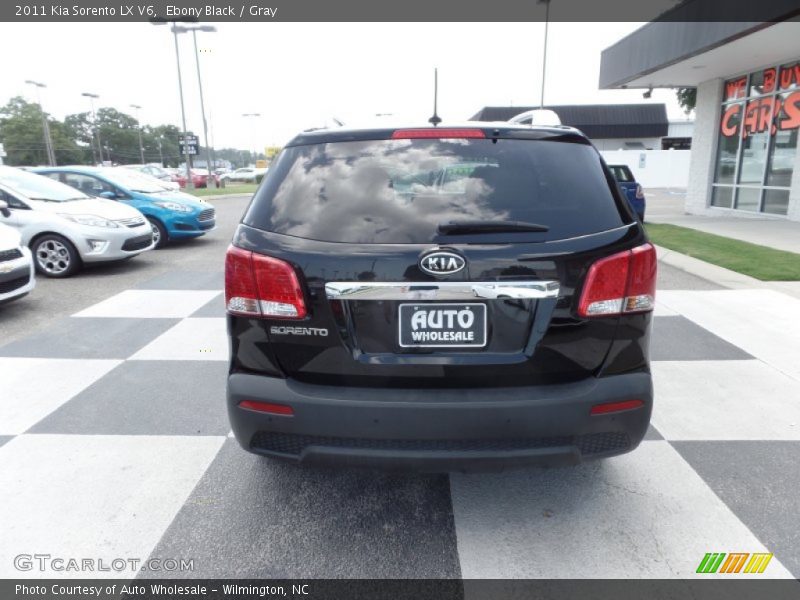 Ebony Black / Gray 2011 Kia Sorento LX V6