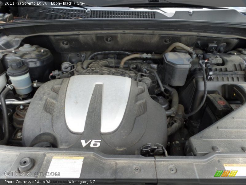 Ebony Black / Gray 2011 Kia Sorento LX V6