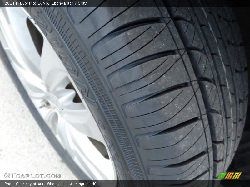 Ebony Black / Gray 2011 Kia Sorento LX V6