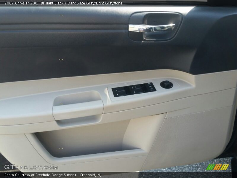 Brilliant Black / Dark Slate Gray/Light Graystone 2007 Chrysler 300