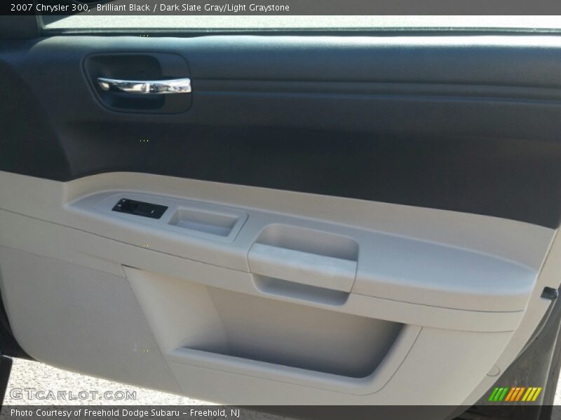 Brilliant Black / Dark Slate Gray/Light Graystone 2007 Chrysler 300