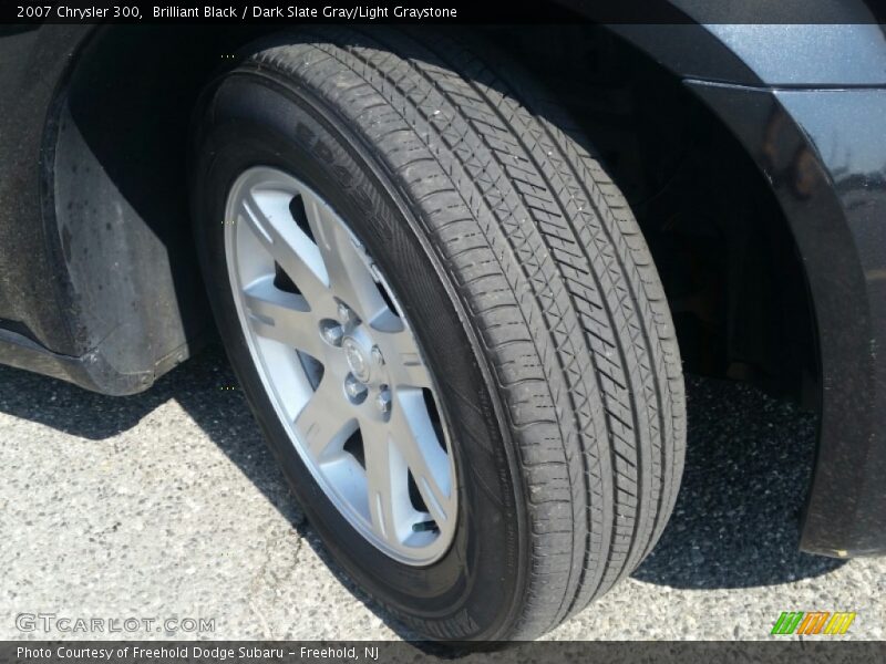 Brilliant Black / Dark Slate Gray/Light Graystone 2007 Chrysler 300