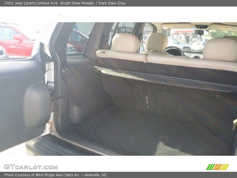 Bright Silver Metallic / Dark Slate Gray 2002 Jeep Liberty Limited 4x4