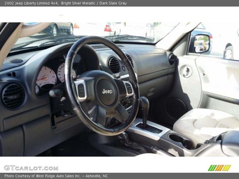 Bright Silver Metallic / Dark Slate Gray 2002 Jeep Liberty Limited 4x4