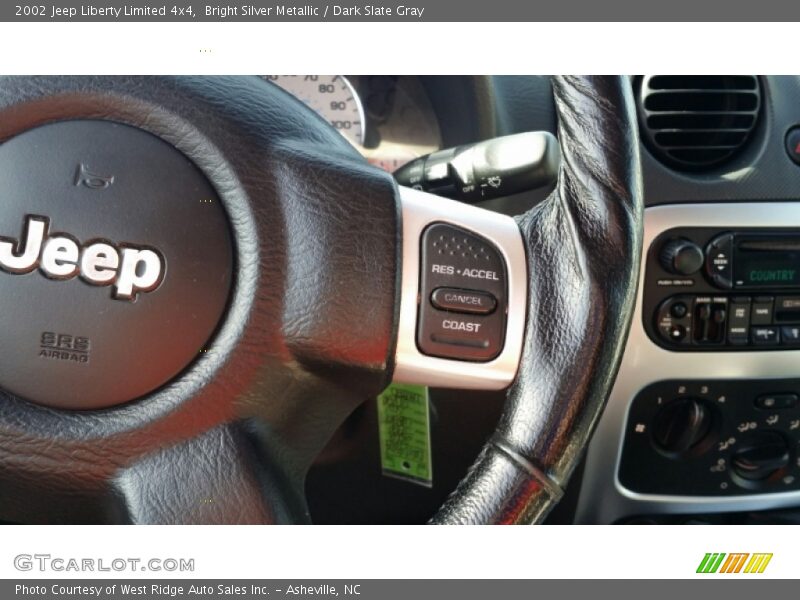 Bright Silver Metallic / Dark Slate Gray 2002 Jeep Liberty Limited 4x4