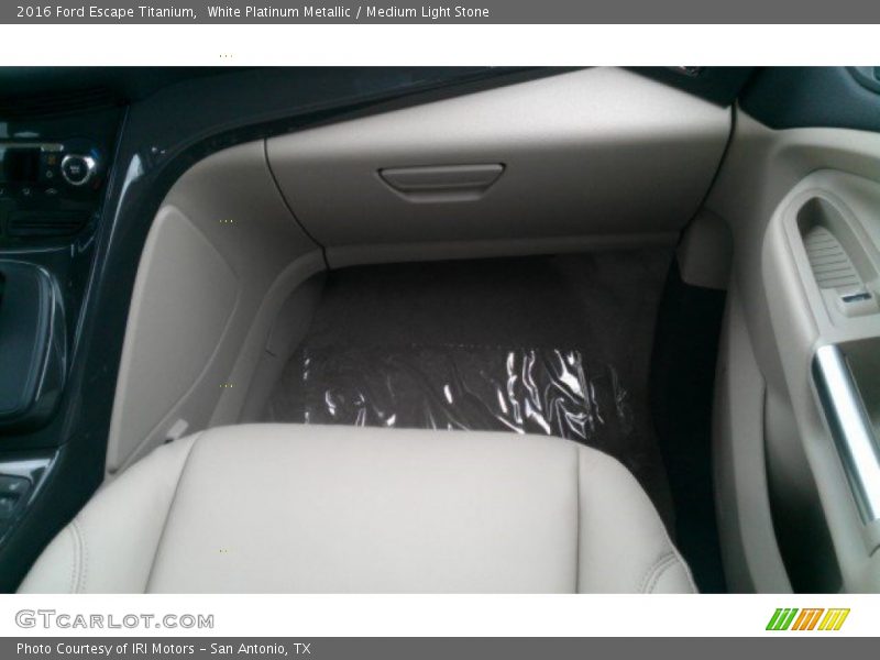 White Platinum Metallic / Medium Light Stone 2016 Ford Escape Titanium