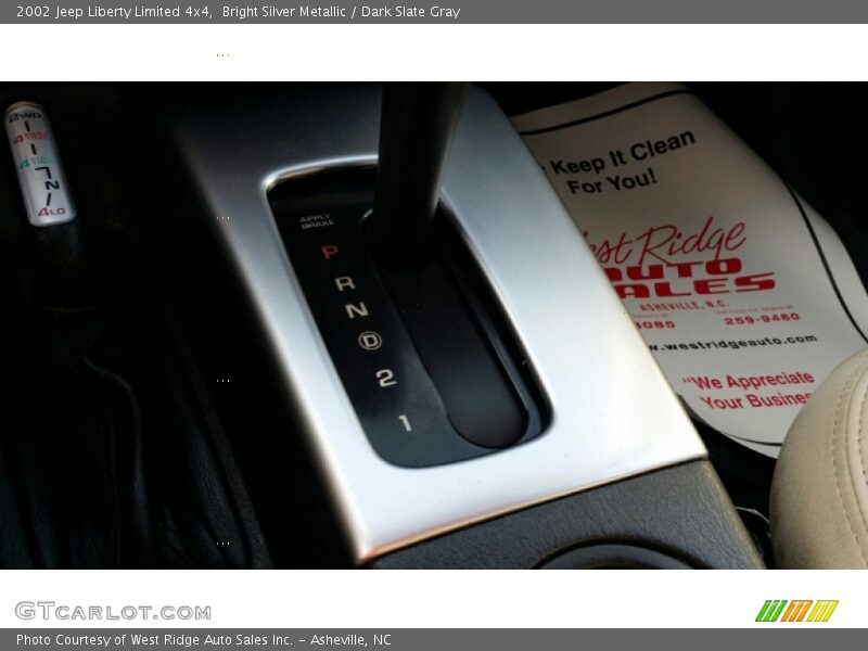 Bright Silver Metallic / Dark Slate Gray 2002 Jeep Liberty Limited 4x4