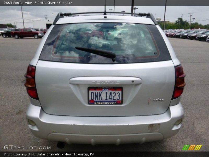 Satellite Silver / Graphite 2003 Pontiac Vibe