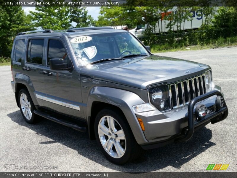 Front 3/4 View of 2012 Liberty Jet 4x4