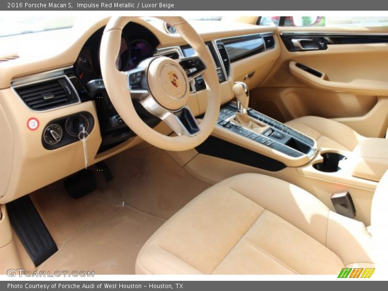 Luxor Beige Interior - 2016 Macan S 