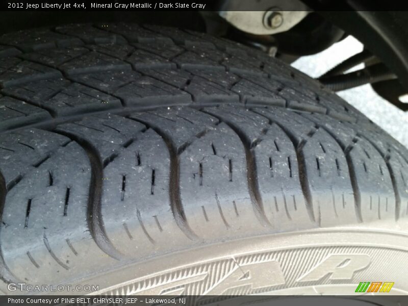 Mineral Gray Metallic / Dark Slate Gray 2012 Jeep Liberty Jet 4x4