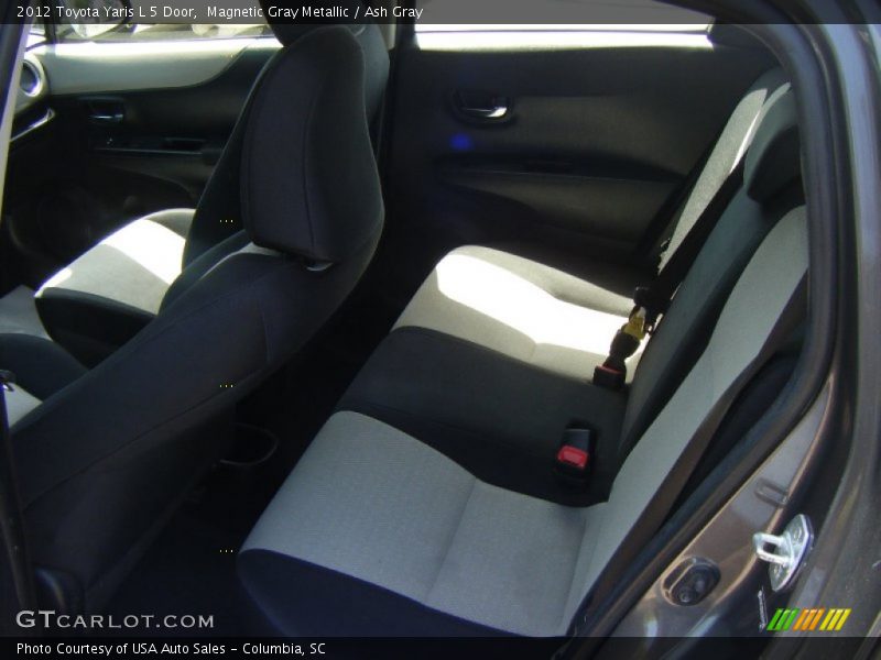 Magnetic Gray Metallic / Ash Gray 2012 Toyota Yaris L 5 Door