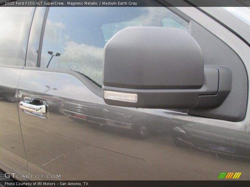 Magnetic Metallic / Medium Earth Gray 2015 Ford F150 XLT SuperCrew