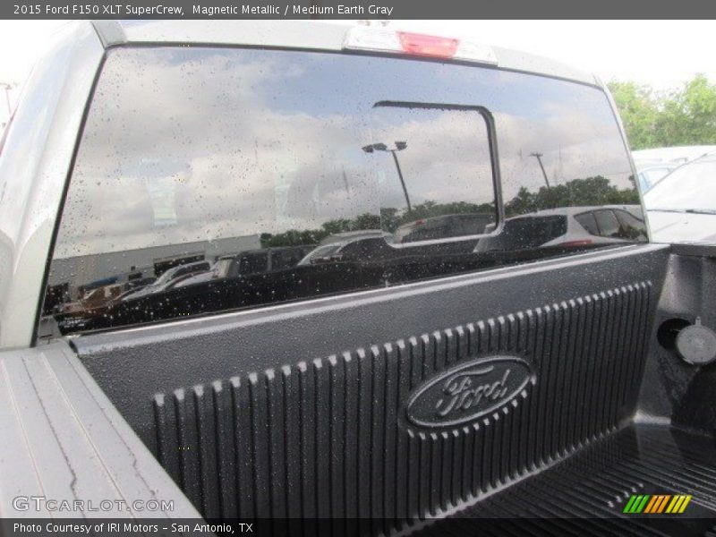 Magnetic Metallic / Medium Earth Gray 2015 Ford F150 XLT SuperCrew