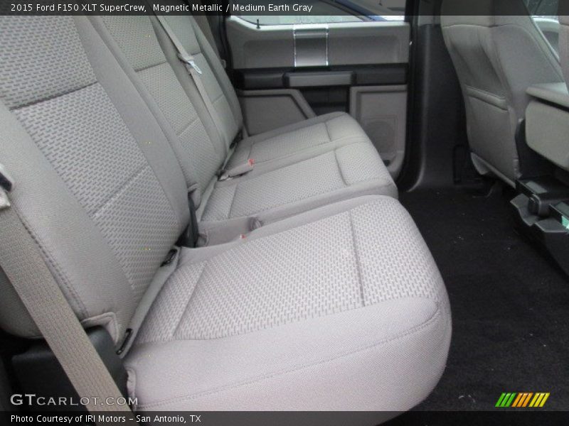 Magnetic Metallic / Medium Earth Gray 2015 Ford F150 XLT SuperCrew