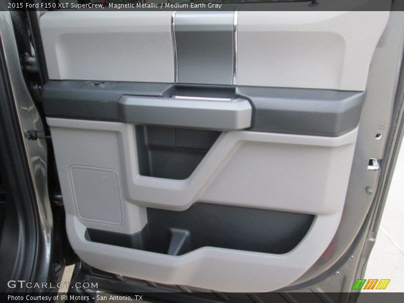 Magnetic Metallic / Medium Earth Gray 2015 Ford F150 XLT SuperCrew