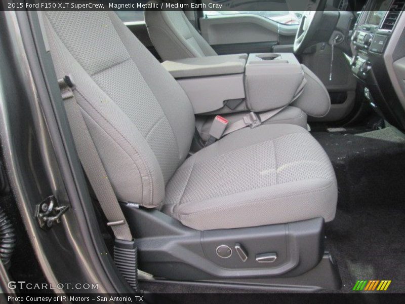 Magnetic Metallic / Medium Earth Gray 2015 Ford F150 XLT SuperCrew