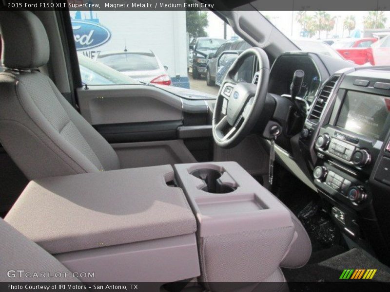 Magnetic Metallic / Medium Earth Gray 2015 Ford F150 XLT SuperCrew