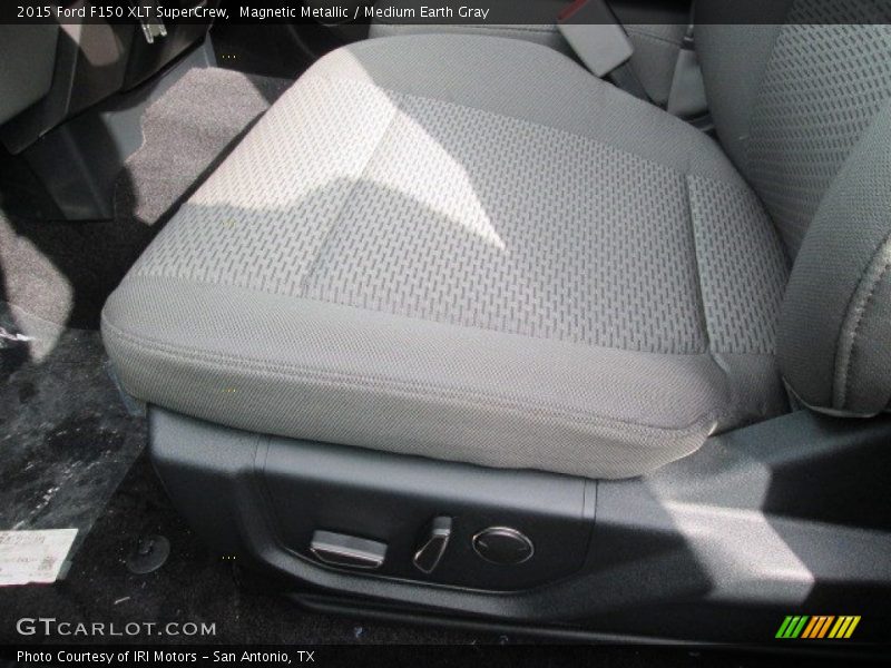 Magnetic Metallic / Medium Earth Gray 2015 Ford F150 XLT SuperCrew