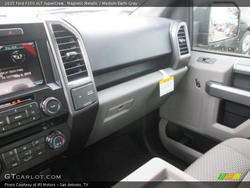 Magnetic Metallic / Medium Earth Gray 2015 Ford F150 XLT SuperCrew