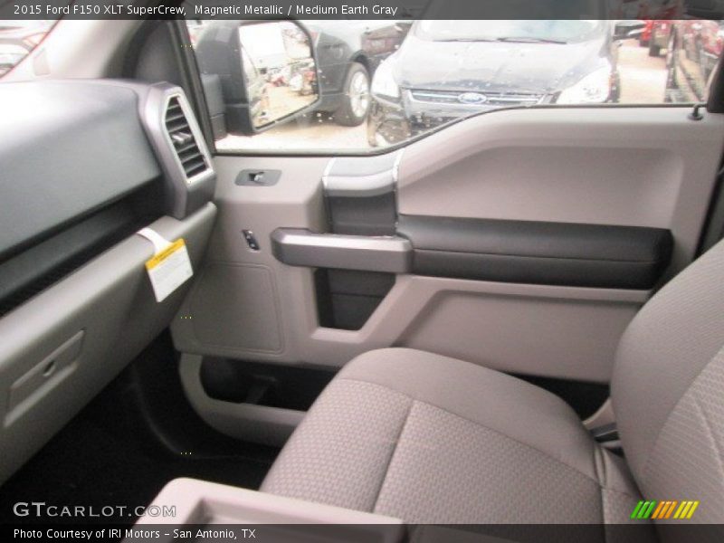 Magnetic Metallic / Medium Earth Gray 2015 Ford F150 XLT SuperCrew