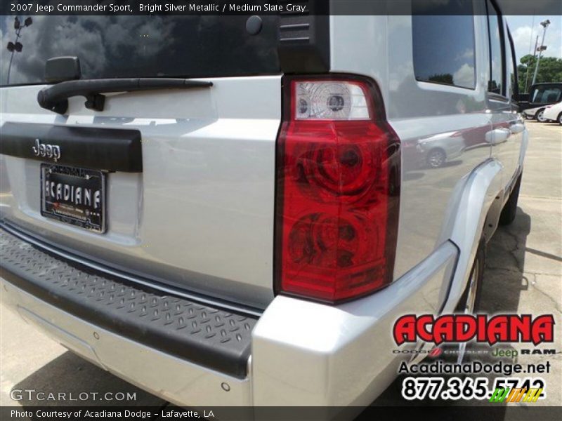 Bright Silver Metallic / Medium Slate Gray 2007 Jeep Commander Sport