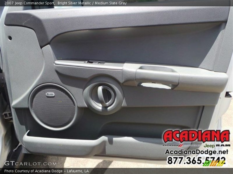 Bright Silver Metallic / Medium Slate Gray 2007 Jeep Commander Sport