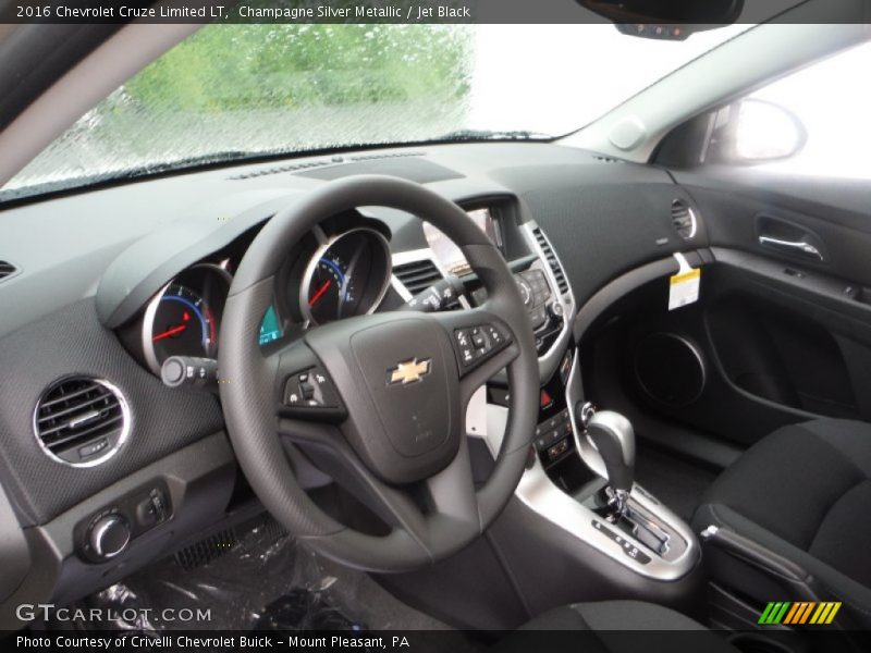 Champagne Silver Metallic / Jet Black 2016 Chevrolet Cruze Limited LT