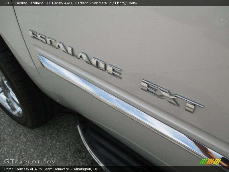 Radiant Silver Metallic / Ebony/Ebony 2012 Cadillac Escalade EXT Luxury AWD