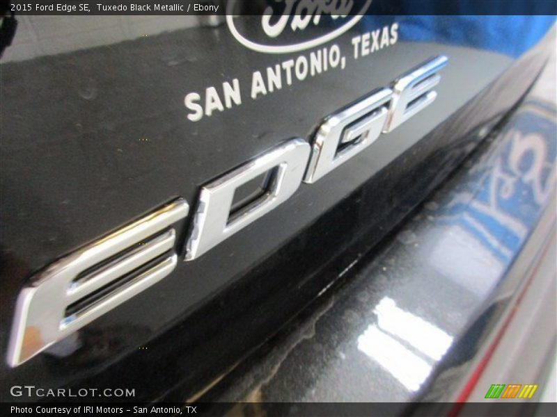 Tuxedo Black Metallic / Ebony 2015 Ford Edge SE