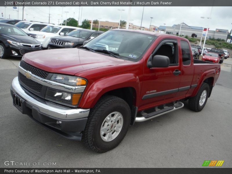 Front 3/4 View of 2005 Colorado Z71 Extended Cab 4x4