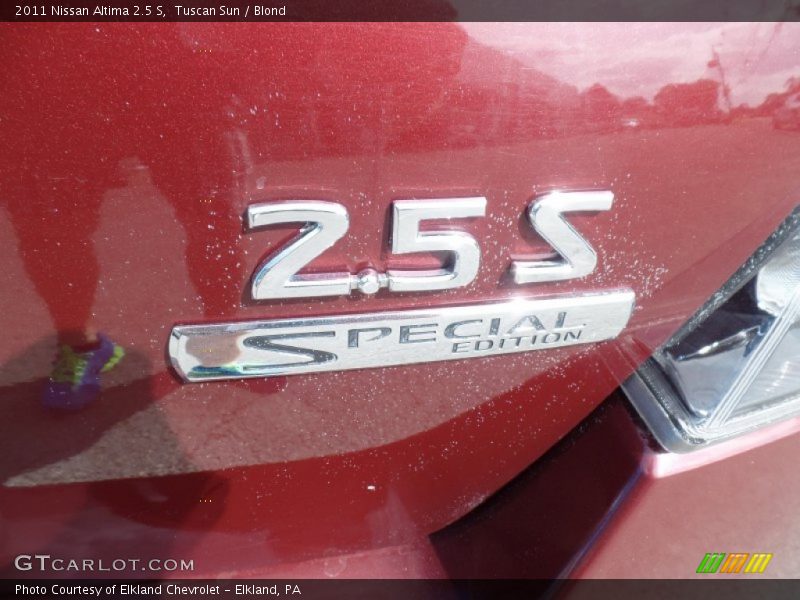 Tuscan Sun / Blond 2011 Nissan Altima 2.5 S