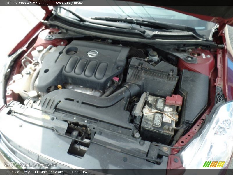 Tuscan Sun / Blond 2011 Nissan Altima 2.5 S