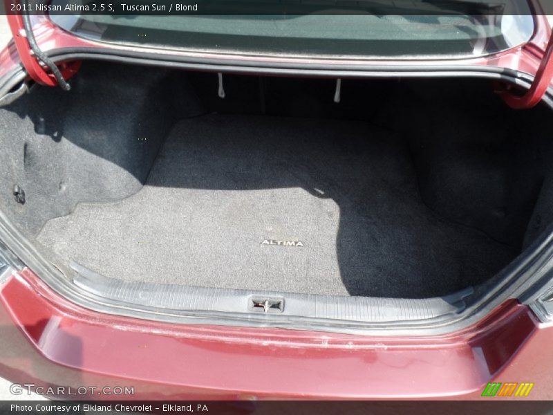 Tuscan Sun / Blond 2011 Nissan Altima 2.5 S