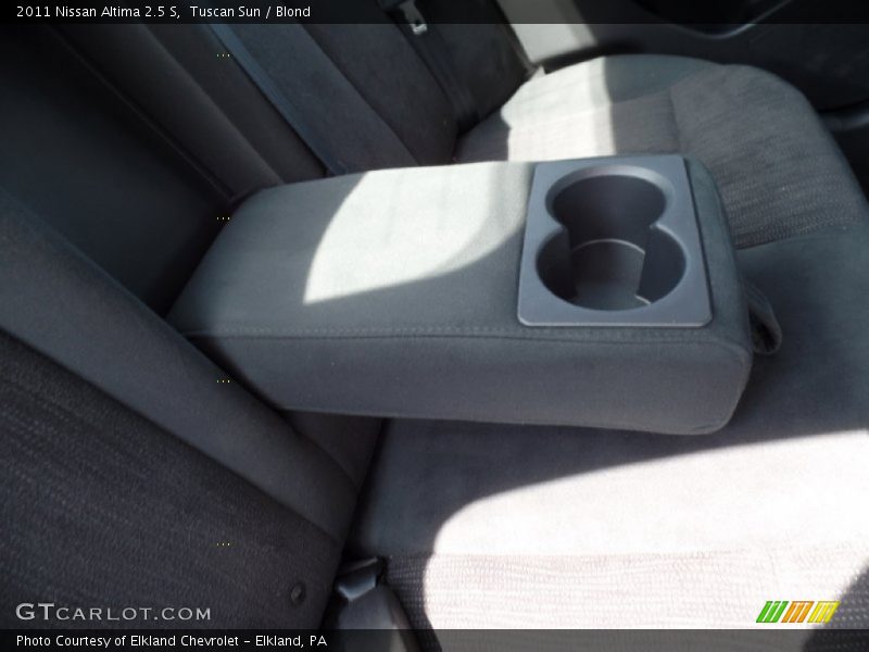 Tuscan Sun / Blond 2011 Nissan Altima 2.5 S