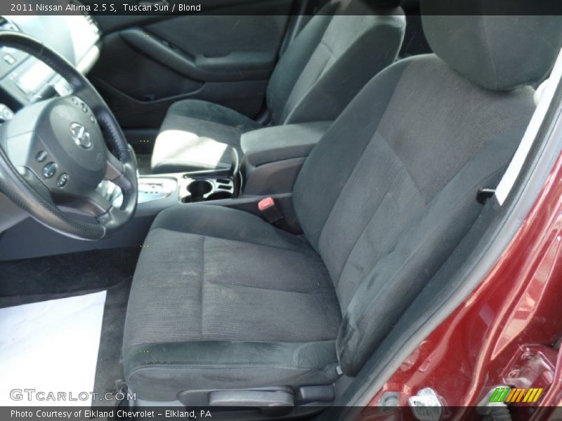 Tuscan Sun / Blond 2011 Nissan Altima 2.5 S