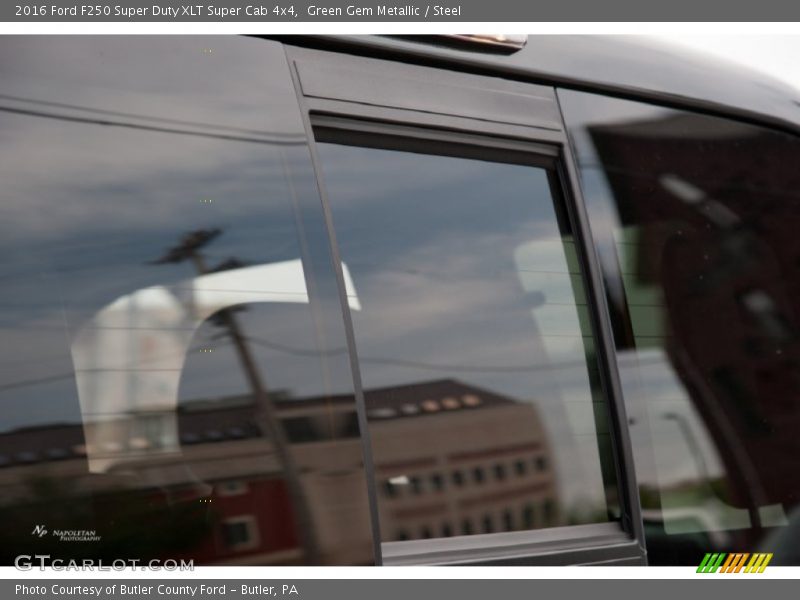 Green Gem Metallic / Steel 2016 Ford F250 Super Duty XLT Super Cab 4x4