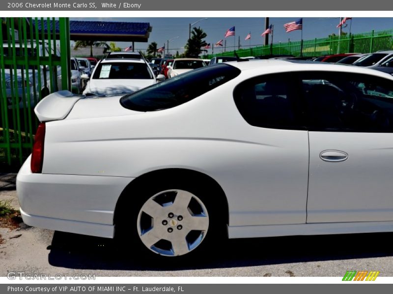 White / Ebony 2006 Chevrolet Monte Carlo SS
