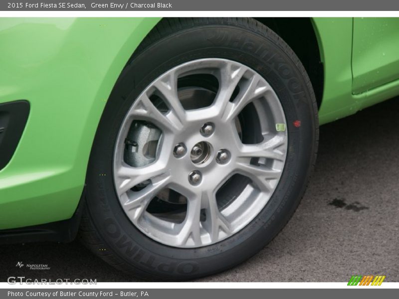 Green Envy / Charcoal Black 2015 Ford Fiesta SE Sedan