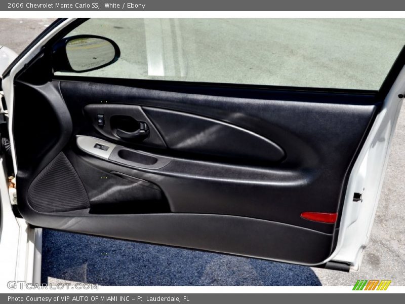 White / Ebony 2006 Chevrolet Monte Carlo SS