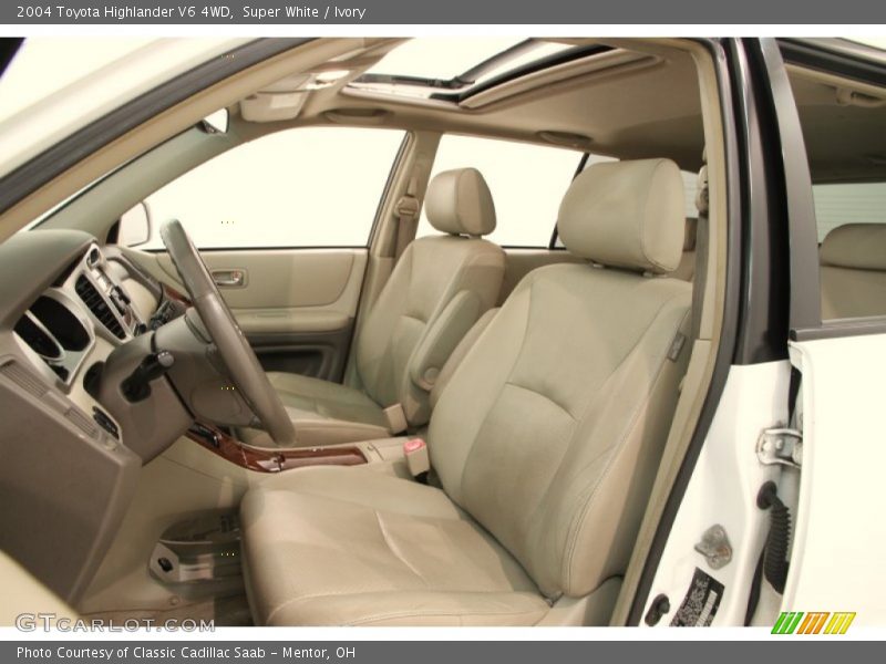 Super White / Ivory 2004 Toyota Highlander V6 4WD