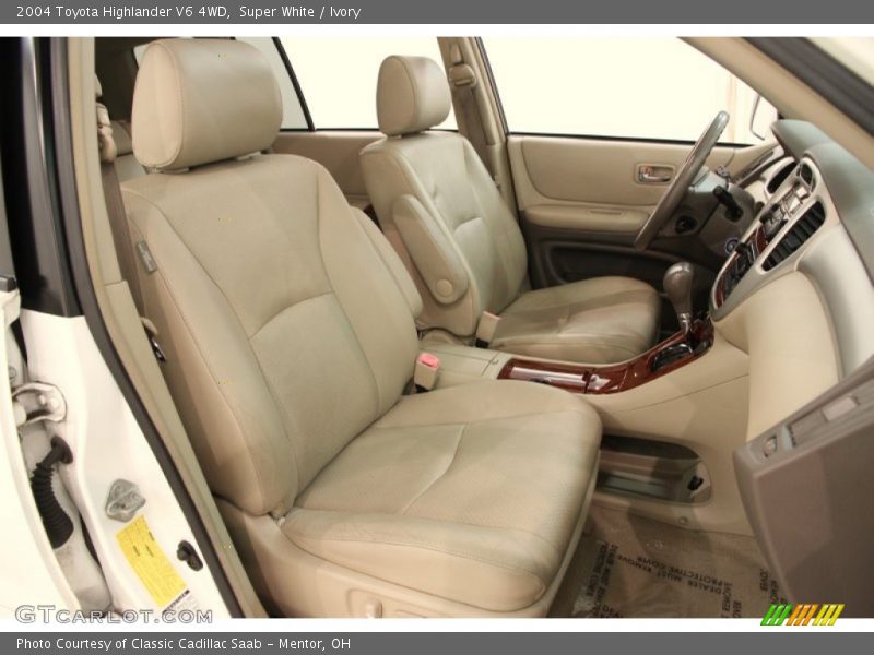 Super White / Ivory 2004 Toyota Highlander V6 4WD