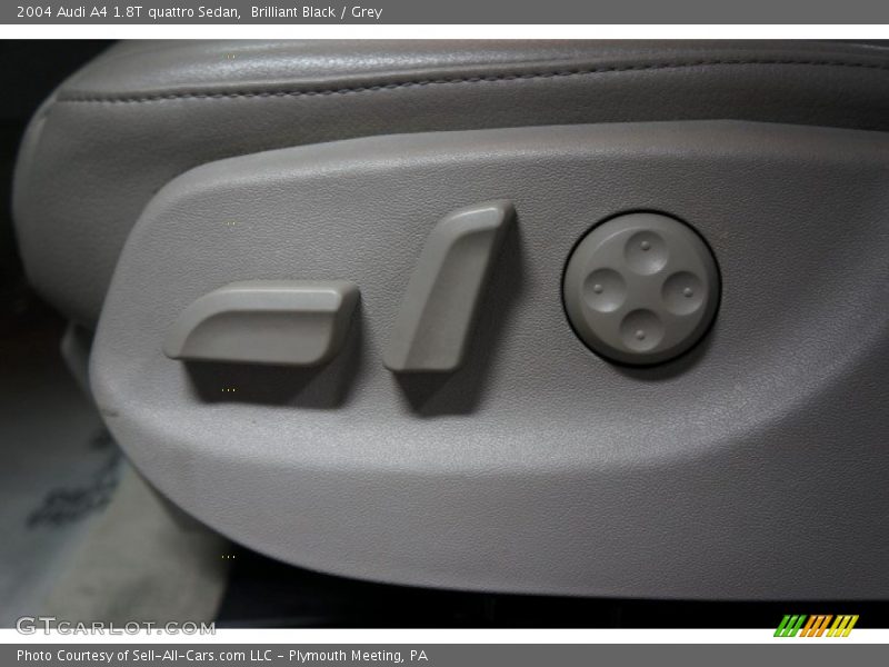 Brilliant Black / Grey 2004 Audi A4 1.8T quattro Sedan