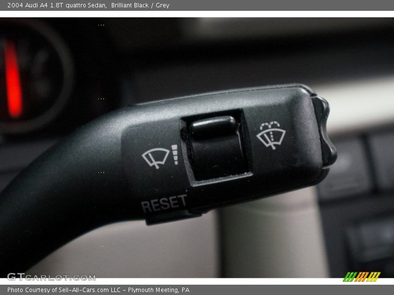 Brilliant Black / Grey 2004 Audi A4 1.8T quattro Sedan